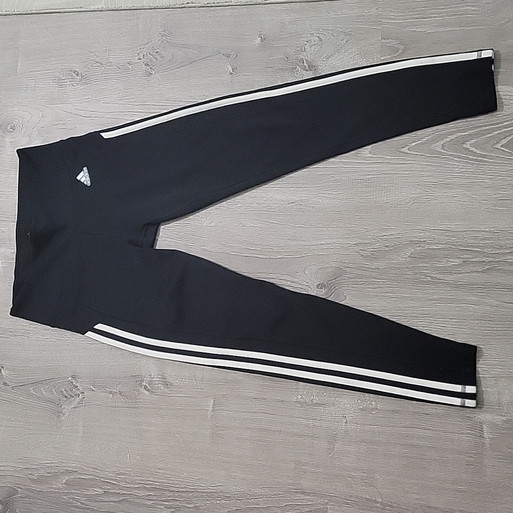 Adidas leggings